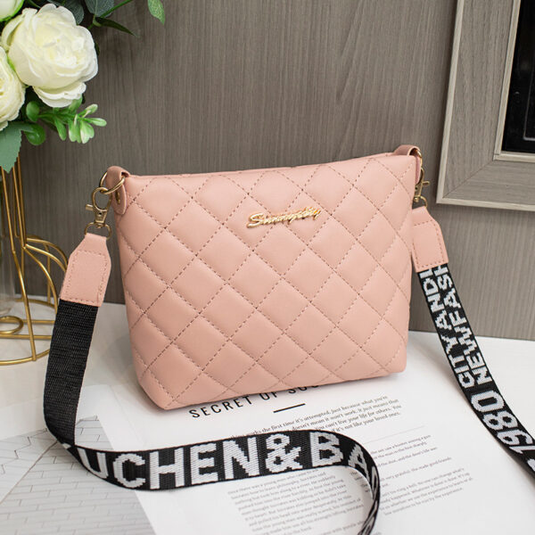⁦Small Messenger Bag For Women Trend Lingge Embroidery Female Shoulder Bags Fashion Chain Ladies Crossbody Purse⁩ - الصورة ⁦9⁩
